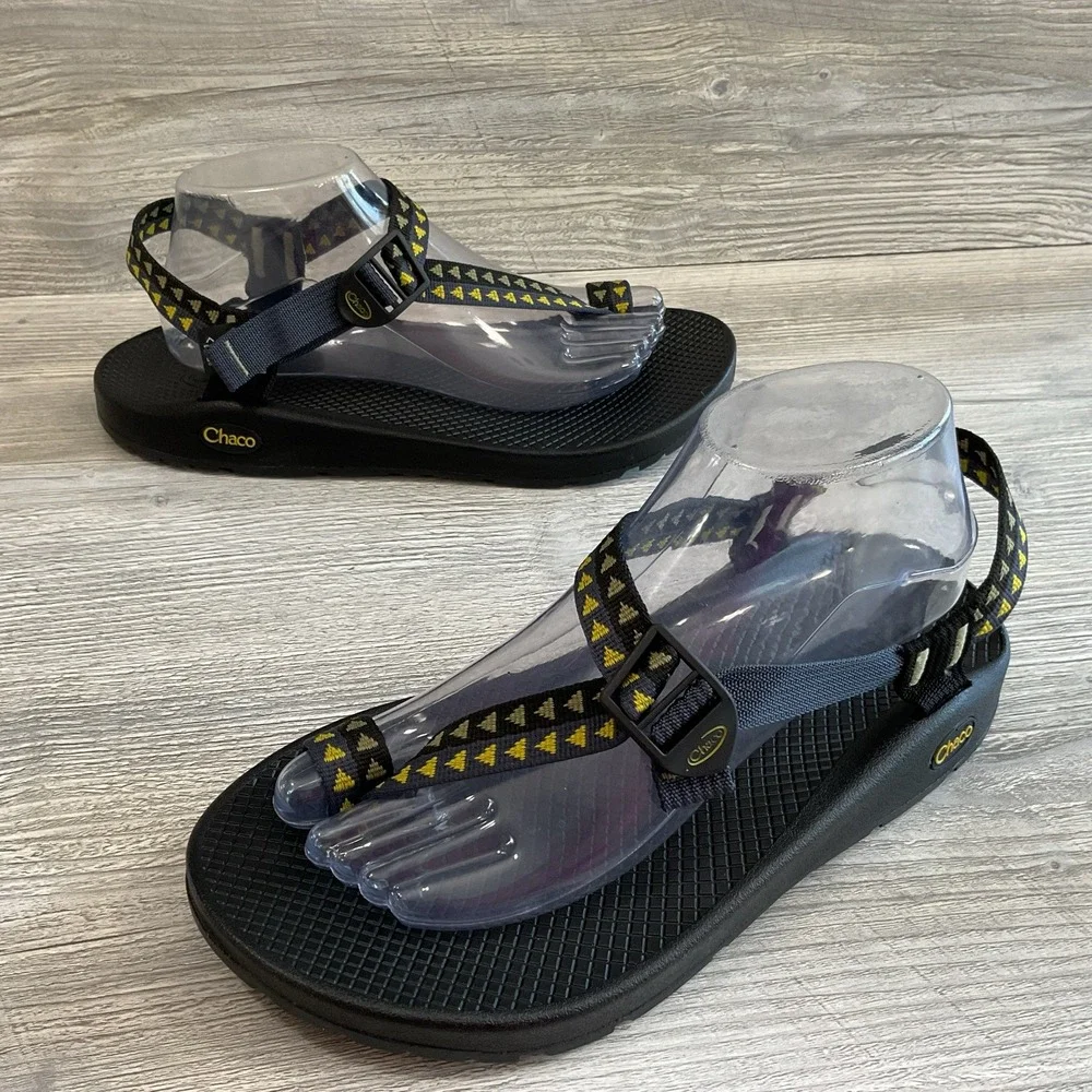 Chaco Z/Cloud Men's Banded Black Yellow Sandals Outdoor Trail Walks Size 9 NEW